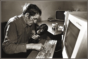 old-man-at-computer